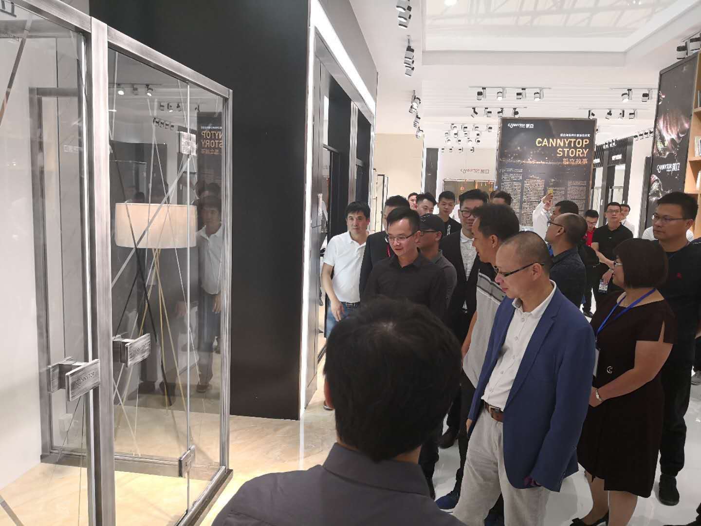 2018上海國際廚衛展——凱立淋浴房多款新品成展會焦點